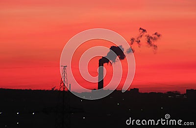factory smoke sunset Ñ„Ð°Ð±Ñ€Ð¸ÐºÐ° Ð´Ñ‹Ð¼ Ð·Ð°ÐºÐ°Ñ‚ Stock Photo